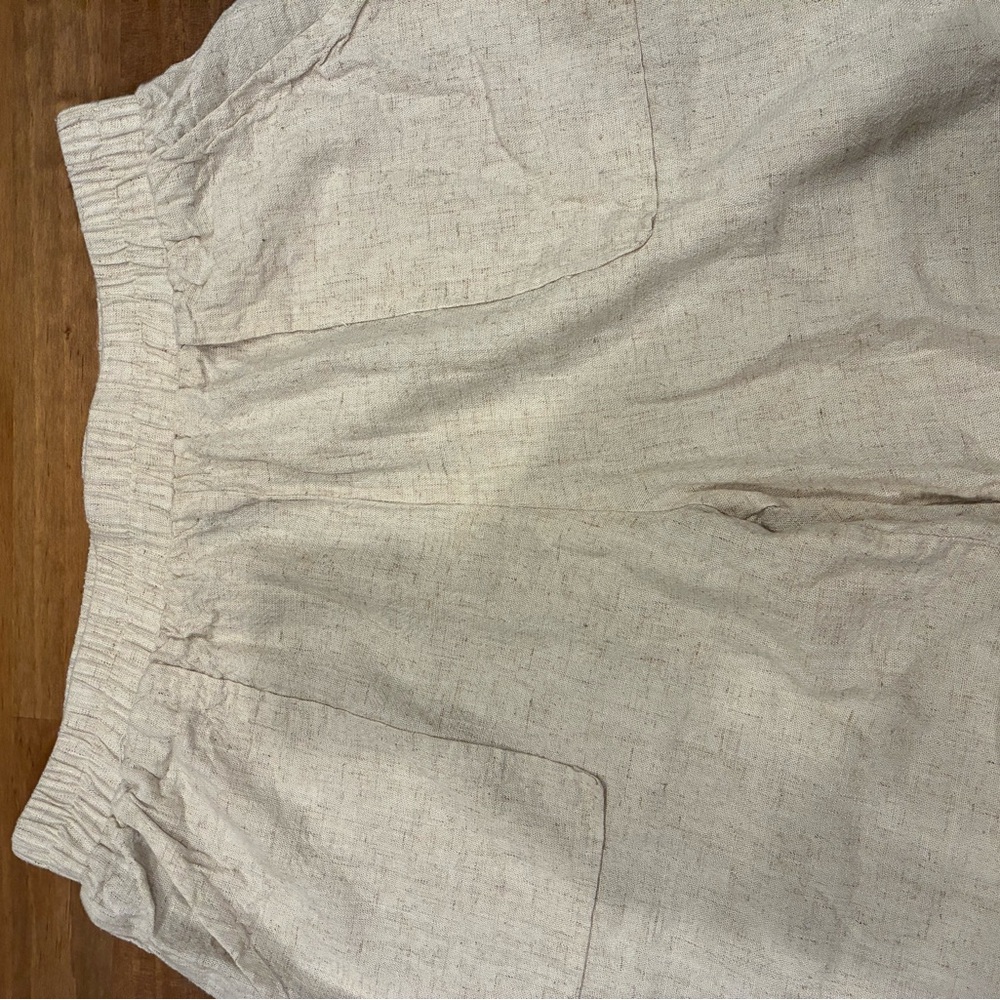 Casual Women's Cream Linen Shorts